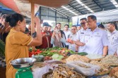 Pastikan Harga Dan Stok Bahan Pangan, Wako Pekanbaru Tinjau Pasar Palapa