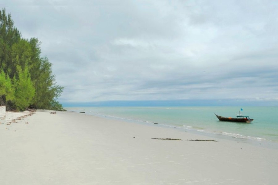 Cuaca Riau Didominasi Cerah Berawan, 17 Titik Panas Terdeteksi