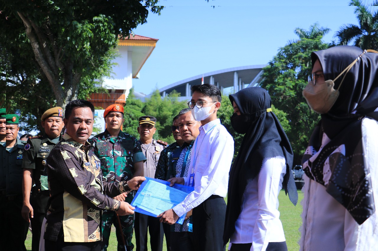 Sekdako Pekanbaru Lepas 1.515 Petugas Lapangan Regsosek BPS