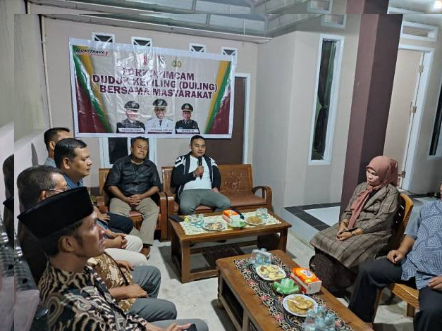 Dengarkan Keluhan Masyarakat,  Camat Bukit Raya Luncurkan Program Duling