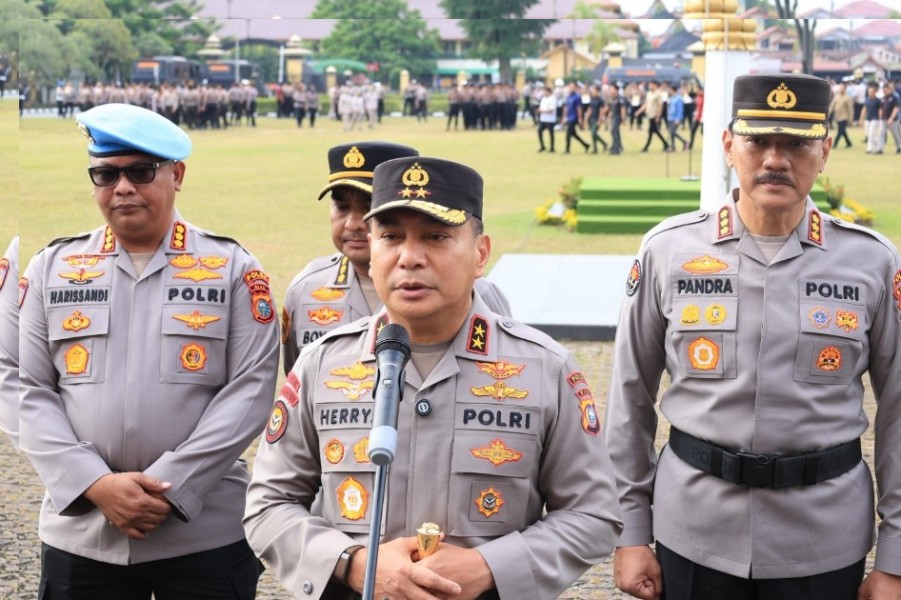 Kapolda Riau Pecat 12 Personel Secara Tidak Hormat, Ini Alasannya!
