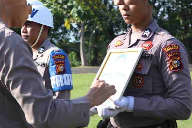 Disiplin Harga Mati, Dua Anggota Polres Kuansing Berakhir dengan PTDH