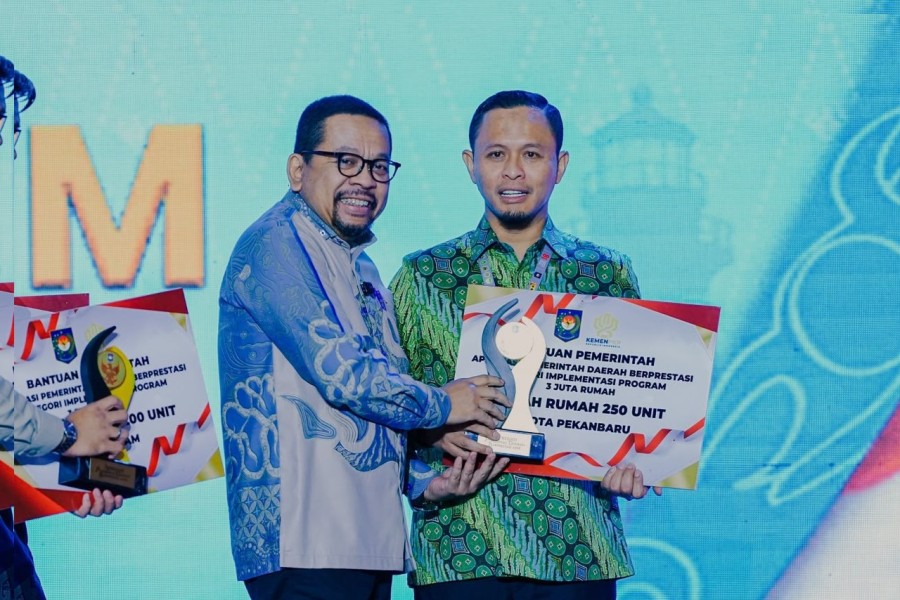 Program 3 Juta Rumah Antar Pekanbaru Raih Juara II