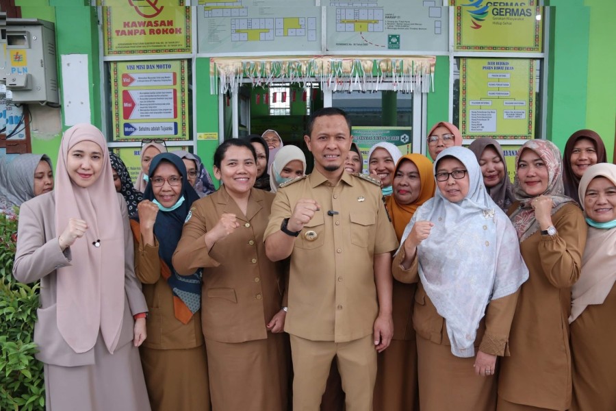 Pantau Puskesmas, Wako Pekanbaru Minta Warga Lapor Jika Tutup di Bawah Jam 9 Malam