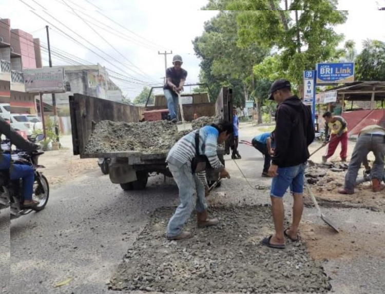 PUPR Pekanbaru Usulkan Bantuan Perbaikan Jalan Rusak ke Pemprov