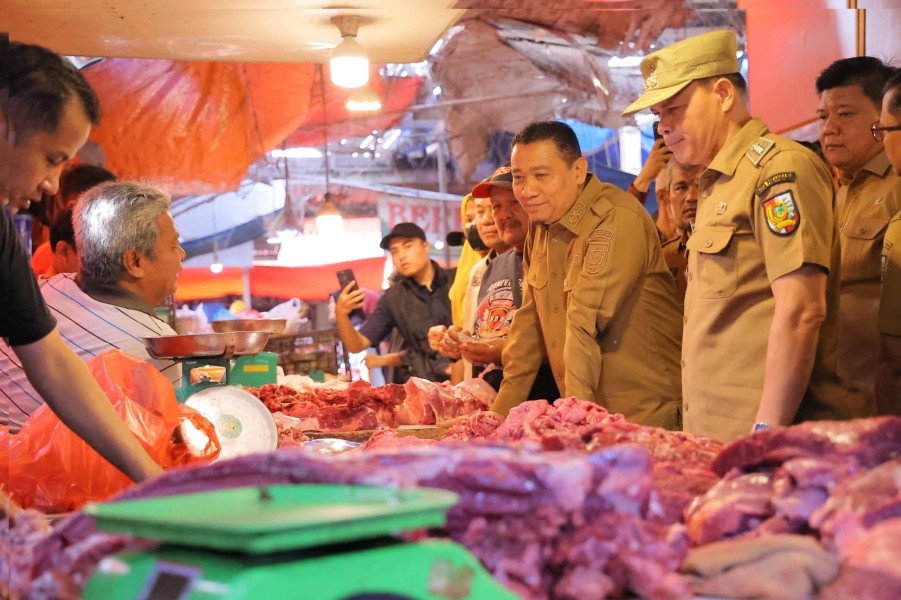 Jelang Lebaran, Wawako Pekanbaru Pantau Harga Pangan di Pasar Selasa