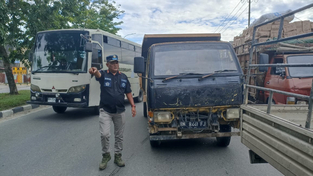 Tak Tertib, Dishub Pekanbaru Tindak 30 Truk ODOL