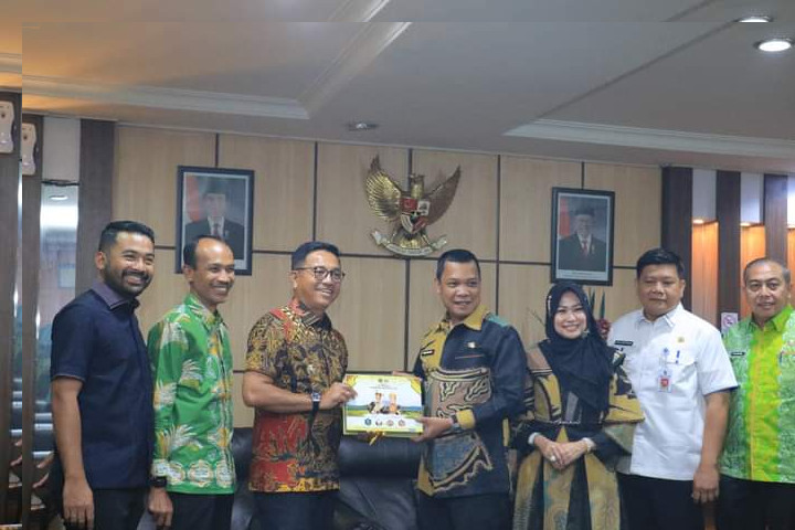 Pj Walikota Sambut Rombongan Bupati Solok Selatan, Tinjau MPP Hingga Bahas Inflasi