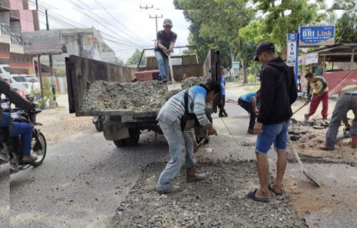 Capai 90 Persen, Proyek Perbaikan Jalan Taman Karya Tuntas Overlay