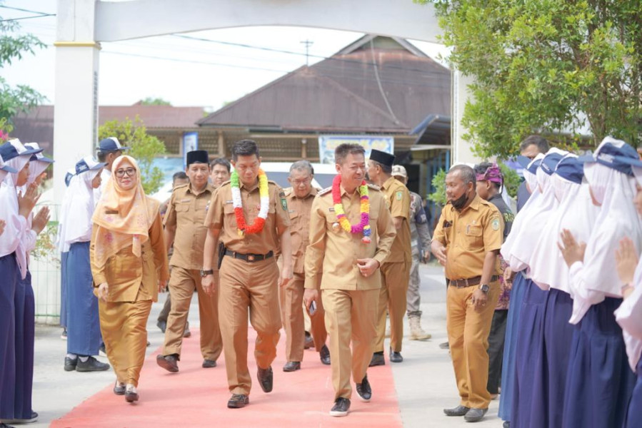 Bukan Isapan Jempol, Bupati Rohil Segera Launching Program Internet Murah Di Bangko Pusako
