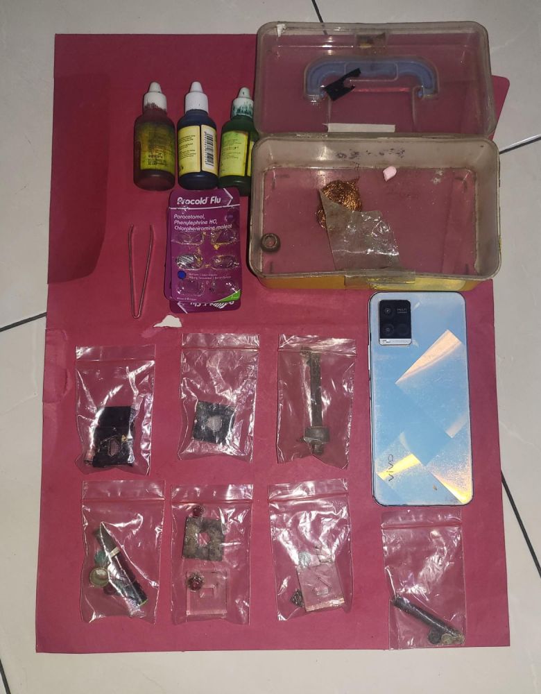 Polda Riau Bongkar Produsen Pil Ekstasi