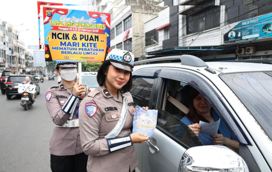 Begini Cara Polwan Cantik di Riau Ajak Warga Cegah Lakalantas dan Jauhi Balap Liar