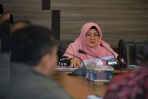 Bupati Afni Ajak Perusahaan Serap Tenaga Kerja Putra Daerah