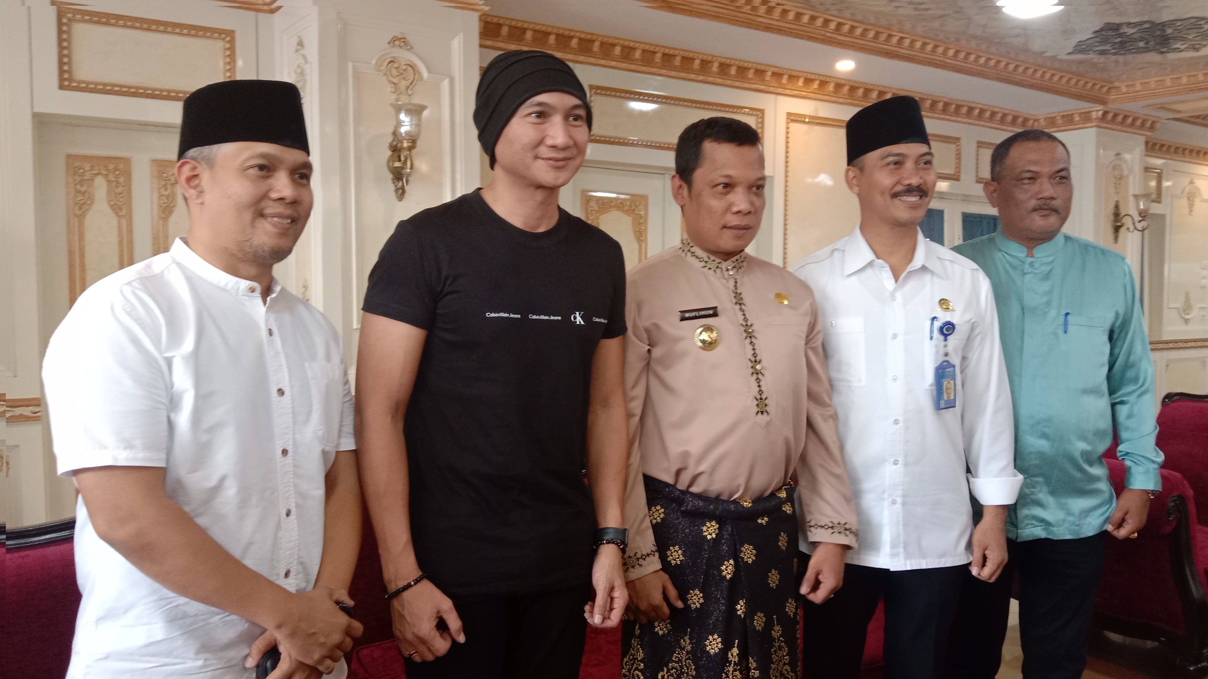 HUT Pekanbaru Ke-238, Anji Hibur Masyarakat Dengan 11 Lagu