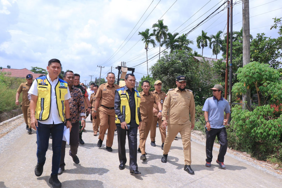 Dampingi Pj Wali Kota Pekanbaru, Kepala Dinas Perkim Pekanbaru Lakukan Peninjauan Infrastruktur Kota