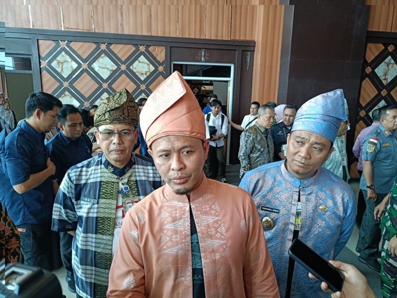 Setiap Kamis, Wako Pekanbaru Tetapkan ASN Pakai Outer Melayu