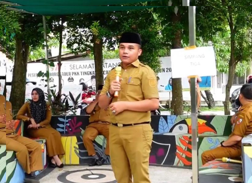 Perkuat Silaturahmi, Camat Bukitraya Gelar Makan Bersama ASN Beserta THL