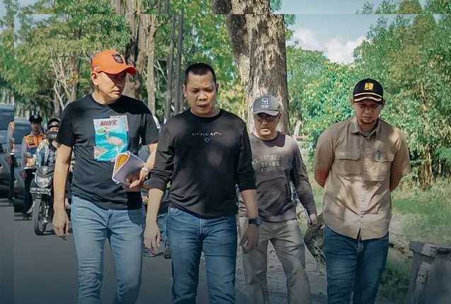 Pj Wali Kota Pekanbaru Tinjau Proses Overlay Jalan Parit Indah