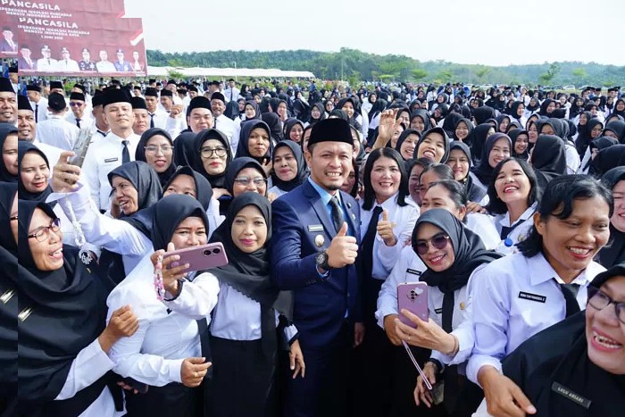 Resmi Angkat 1.100 Guru PPPK Paruh Waktu,  Pemko Beri Gaji Diatas UMR