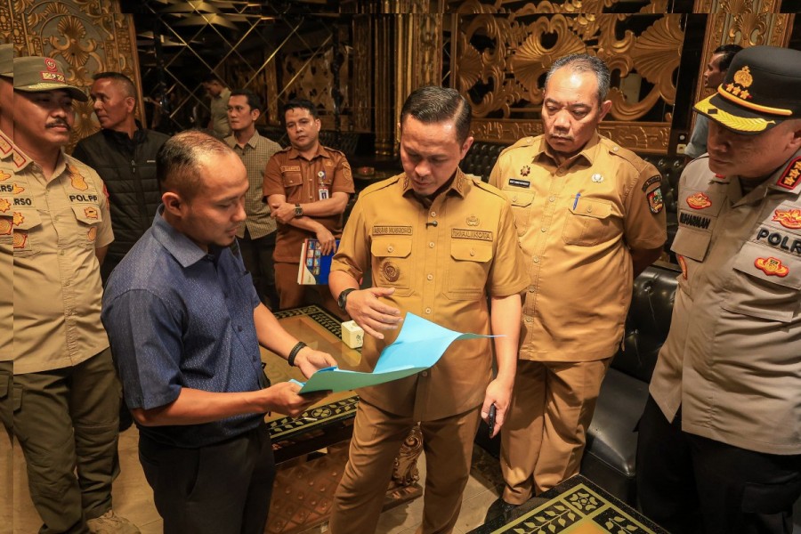 Penyegelan New Paragon, Wali Kota Pekanbaru Turun Langsung