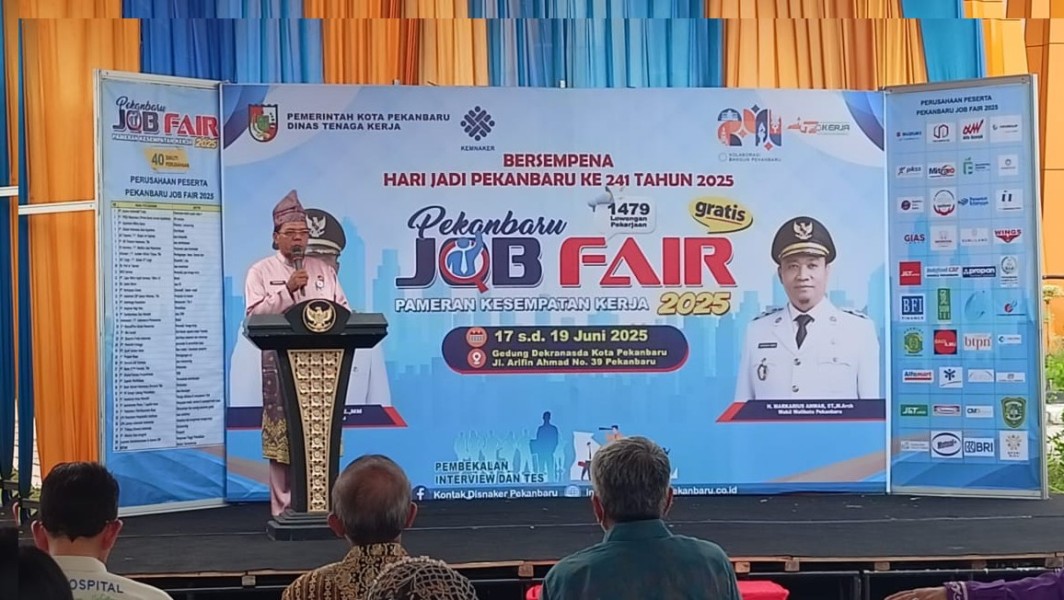 Tiga Ribu Lebih Pencaker Datangi Pekanbaru Job Fair 2025