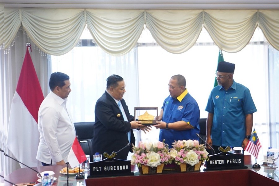 Perkuat Ikatan Serumpun, Menteri Besar Perlis Undang Riau ke Pesta Air Antarabangsa