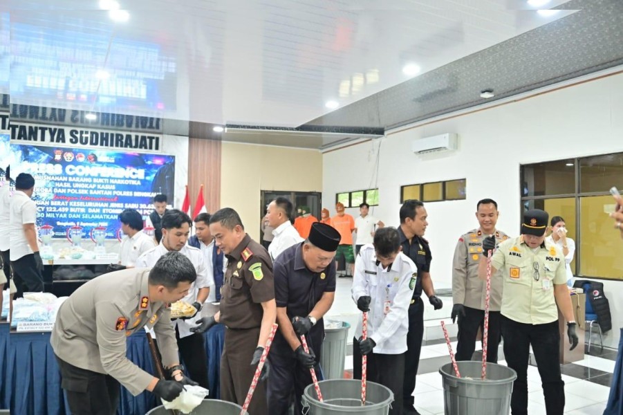 Gagalkan Sindikat Internasional, Polres Bengkalis Musnahkan Narkoba Rp80 Miliar