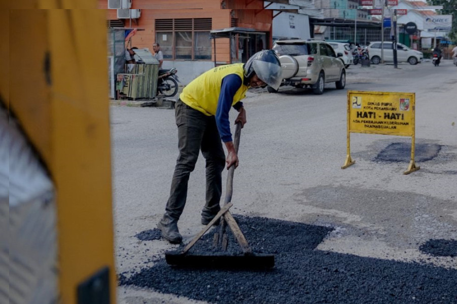 Dinas PUPR Pekanbaru Segera Tambal Sulam Jalan Sri Amanah