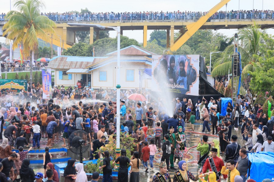 Sambut Ramadan 1447 H, Wako Pekanbaru Iringi Warga di Petang Belimau