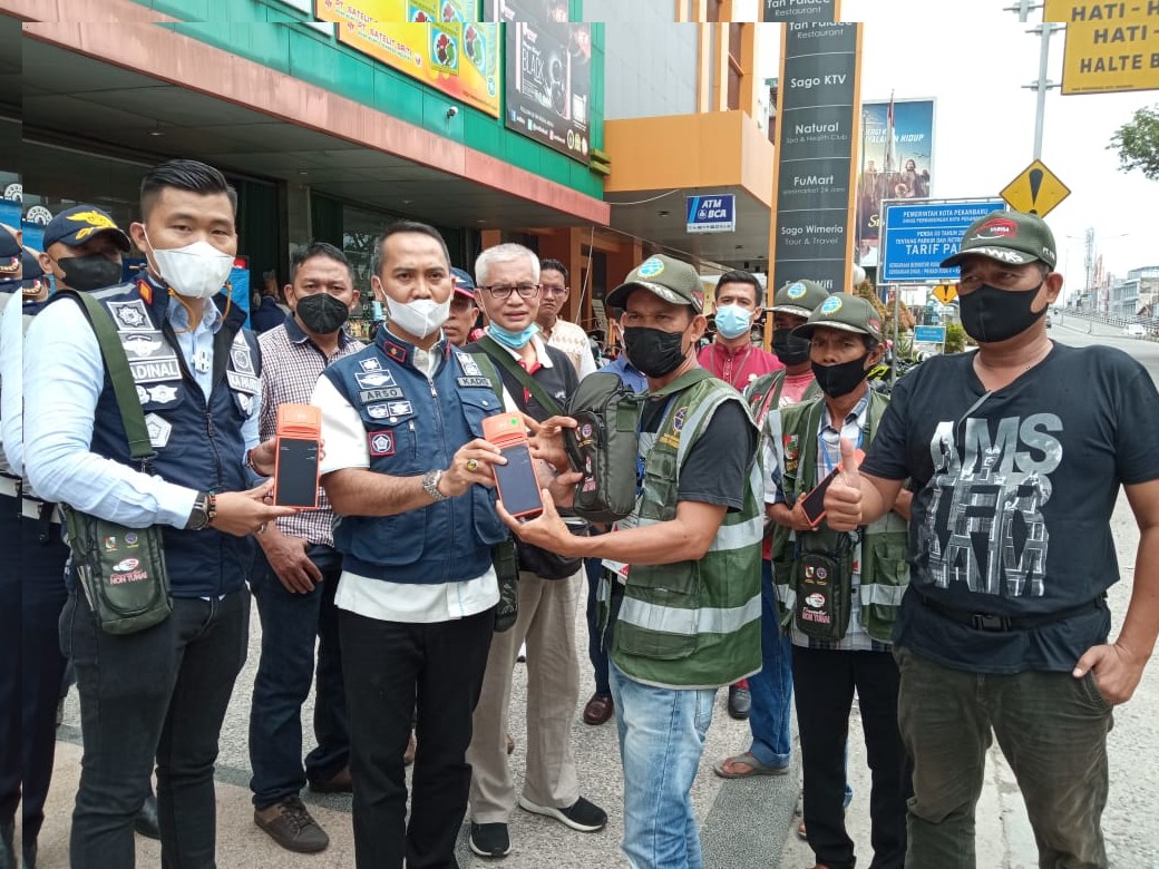 Dishub Pekanbaru Imbau Pengendara Manfaatkan Mesin EDC Saat Bayar Parkir
