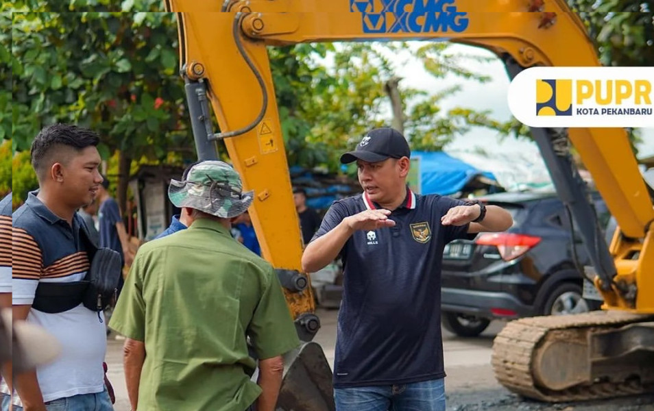 Hadiri GoRo Payung Sekaki, Kadis PUPR Pekanbaru Tinjau Drainase Tersumbat