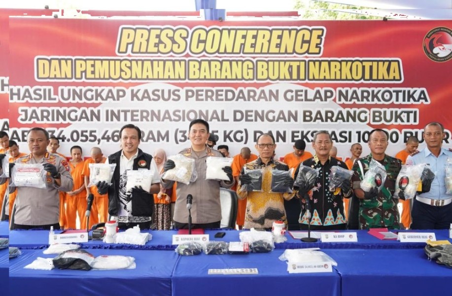 Sepak Terjang Irjen Iqbal Berantas Narkoba 2 Ton Hingga Mega Korupsi